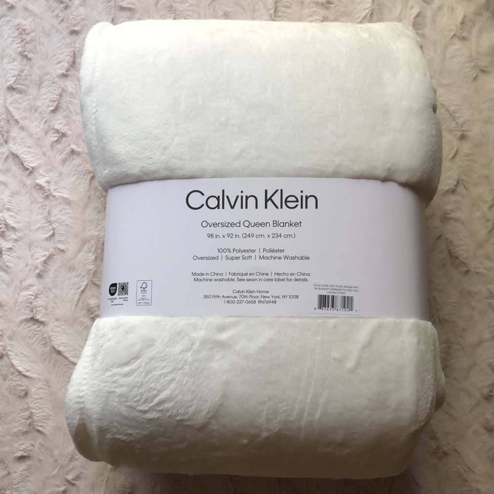 Calvin Klein Oversized QUEEN Blanket